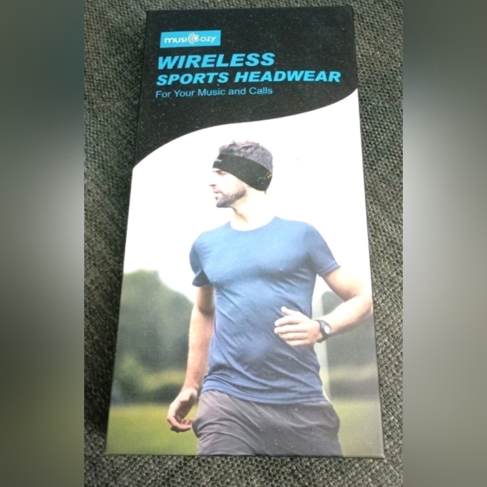 Musicozy Wireless Sports Headwear For Music And Calls Leopard Print